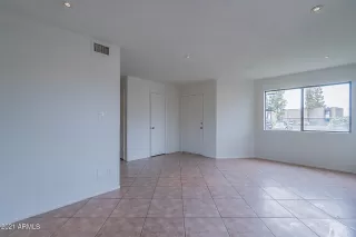 Photo #5: 6223039 Listing