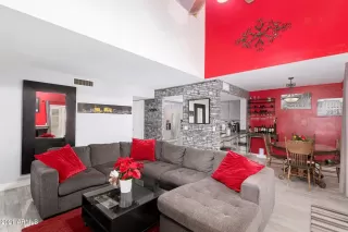 Photo #1: 6223260 Listing