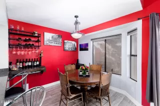 Photo #6: 6223260 Listing