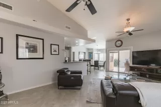 Photo #2: 6223416 Listing