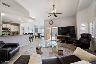 Photo #4: 6223416 Listing