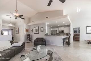 Photo #5: 6223416 Listing