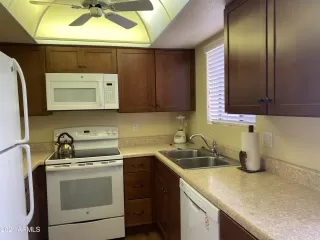 Photo #4: 6223766 Listing 