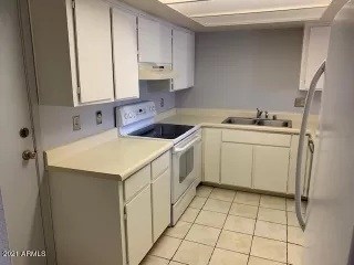 Photo #5: 6223987 Listing