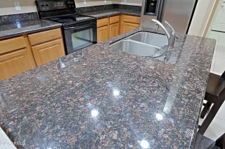 Photo #6: 6223998 Listing