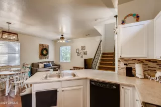 Photo #2: 6224009 Listing