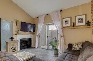 Photo #6: 6224835 Listing