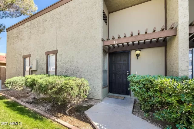 MLS: 6225070 Condo For Sale