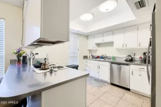 Photo #6: 6225070 Listing 