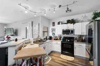 Photo #6: 6225171 Listing