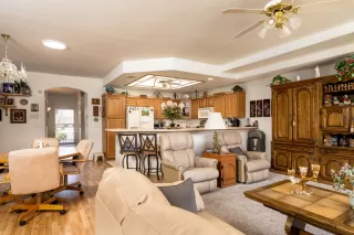 Photo #4: 6225416 Listing 
