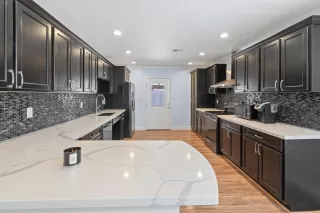 Photo #1: 6225554 Listing 