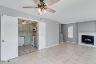 Photo #4: 6225840 Listing