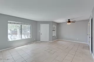 Photo #6: 6225840 Listing