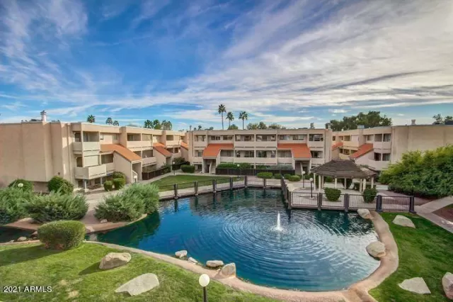 MLS: 6225869 Condo For Sale