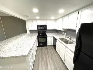 Photo #5: 6225869 Listing 