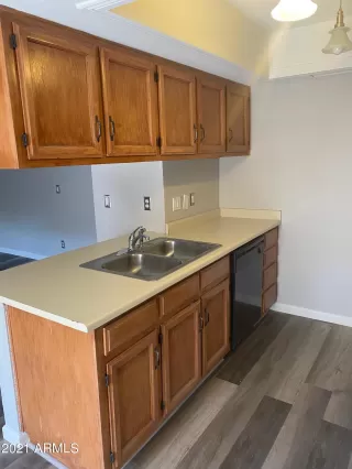 Photo #2: 6226289 Listing