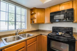 Photo #4: 6226763 Listing