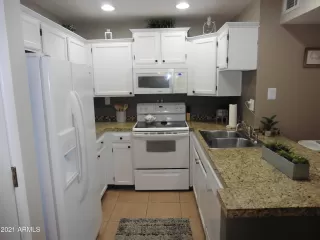 Photo #5: 6226766 Listing