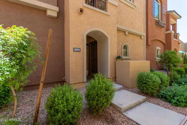 MLS: 6226862 Condo For Sale