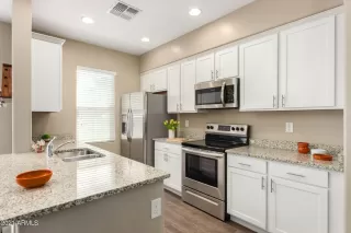 Photo #6: 6226862 Listing 