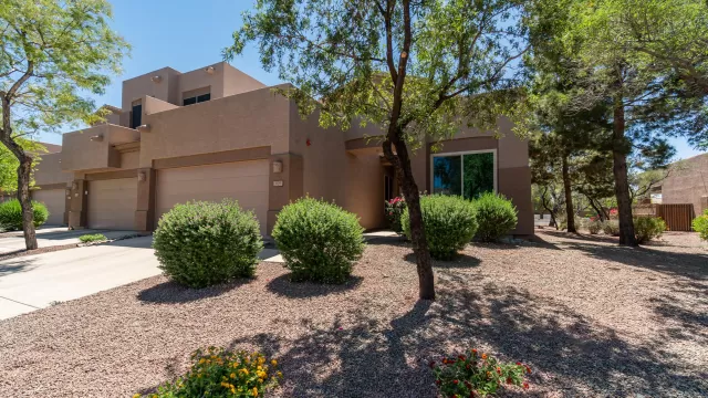 MLS: 6226882 Condo For Sale