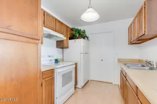 Photo #4: 6226921 Listing