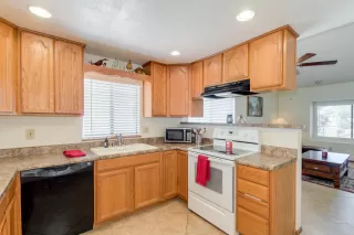 Photo #4: 6227150 Listing 