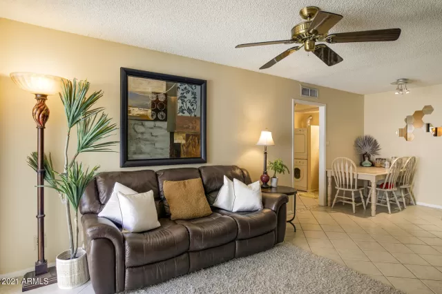 MLS: 6227303 Condo For Sale