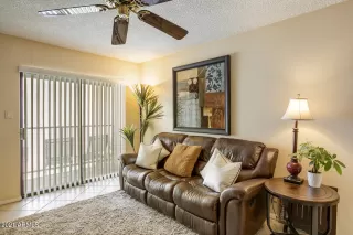 Photo #3: 6227303 Listing