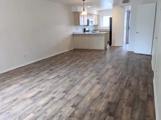 Photo #2: 6227309 Listing 