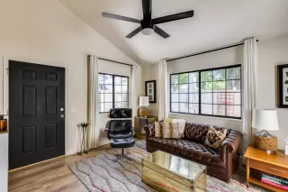 Photo #4: 6227760 Listing