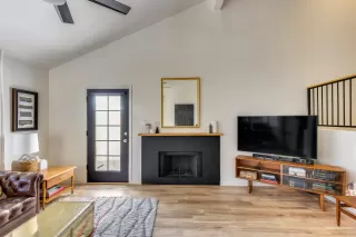 Photo #6: 6227760 Listing