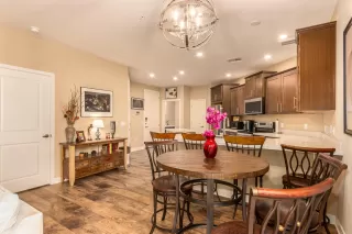 Photo #3: 6228159 Listing