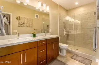 Photo #5: 6228159 Listing