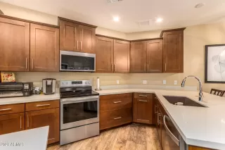 Photo #6: 6228159 Listing