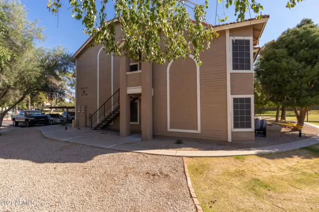 MLS: 6228235 Condo For Sale