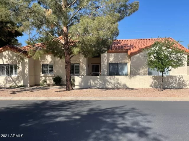 MLS: 6228443 Condo For Sale