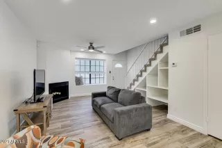 Photo #3: 6228562 Listing