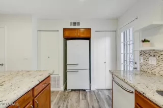 Photo #6: 6228562 Listing