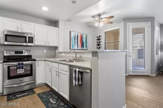 Photo #5: 6228769 Listing