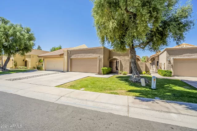 MLS: 6228775 Condo For Sale