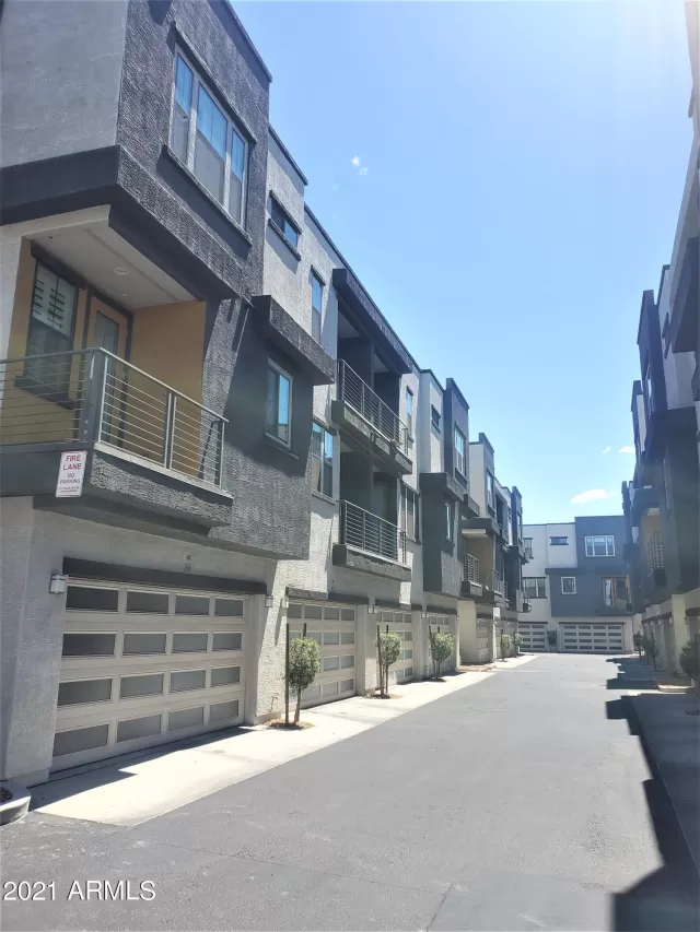 MLS: 6228937 Condo For Sale