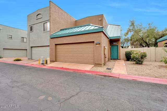 MLS: 6228988 Condo For Sale