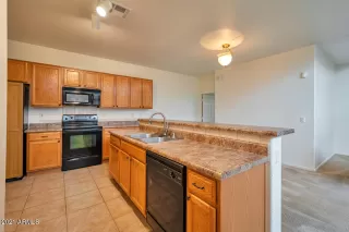 Photo #3: 6228988 Listing