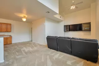 Photo #6: 6228988 Listing