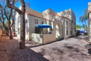 Photo #1: 6229054 Listing