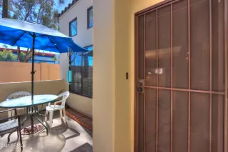 Photo #4: 6229054 Listing