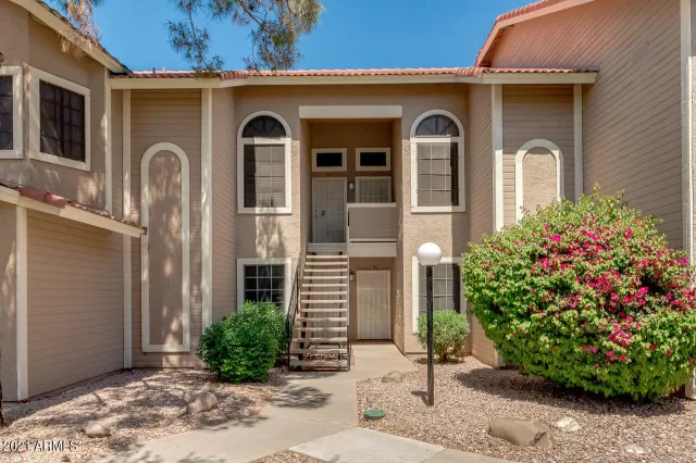 MLS: 6229077 Condo For Sale