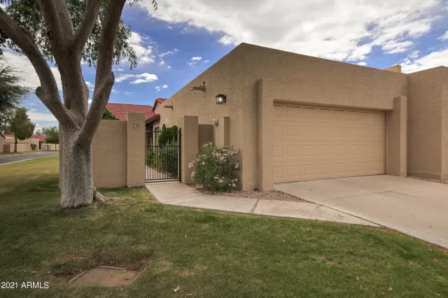 MLS: 6229591 Condo For Sale